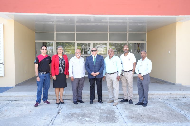 Director general de Infotep visita Politécnico Loyola